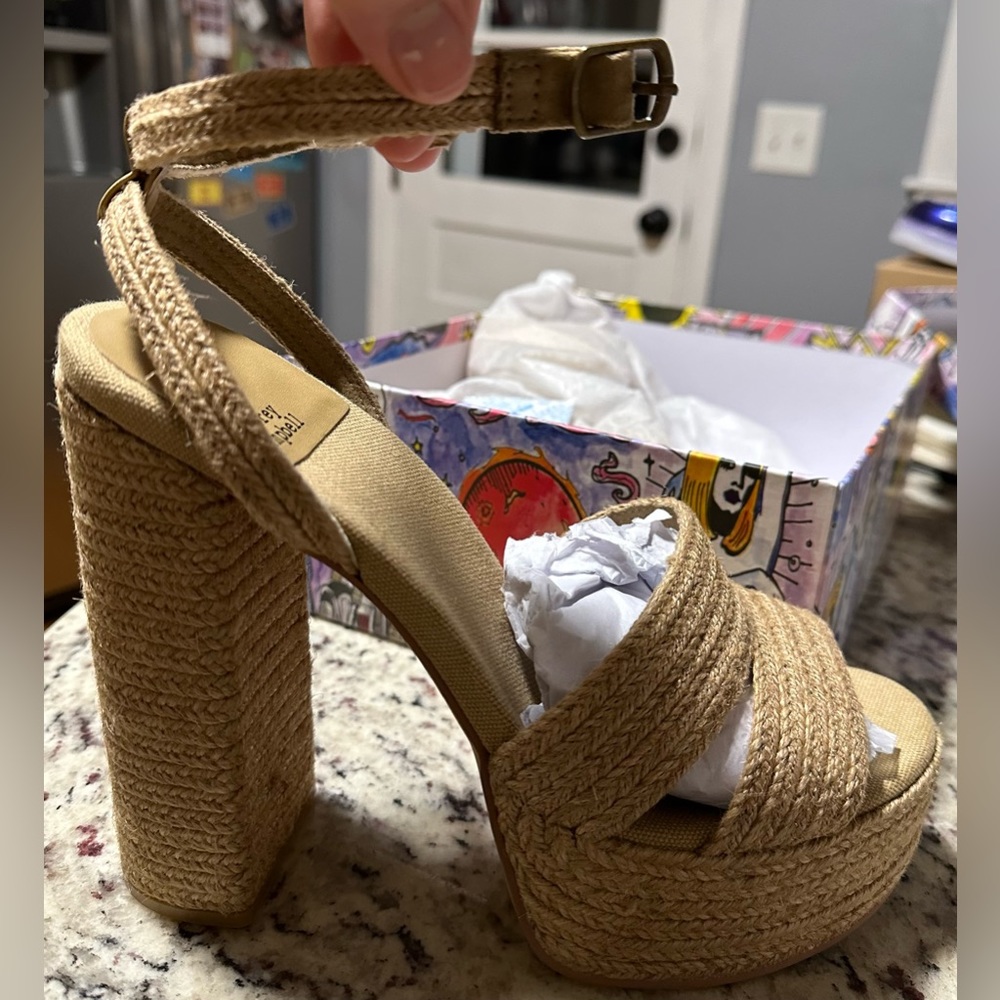 Jeffrey Campbell Yawl Platform Heeled Sandal size 10